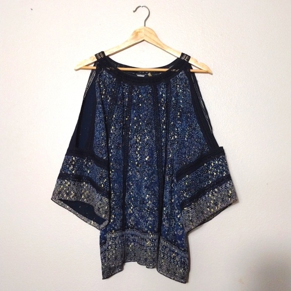 Elie Tahari Silk Cold Shoulder Mika Blouse Blue Floral Metallic NWOT $298 Retail - Picture 3 of 6